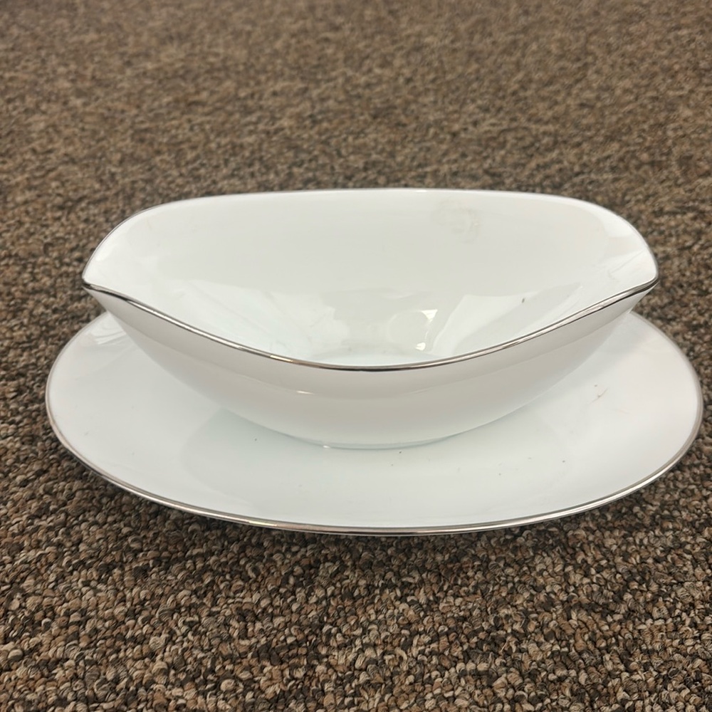 Noritake China “Colony” white gravy bowl